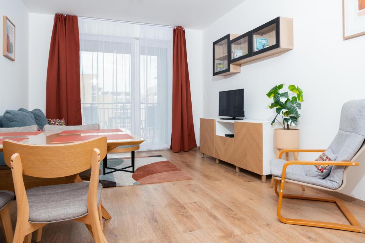 Westside Apartments By Urbanrent Budapest Exteriör bild