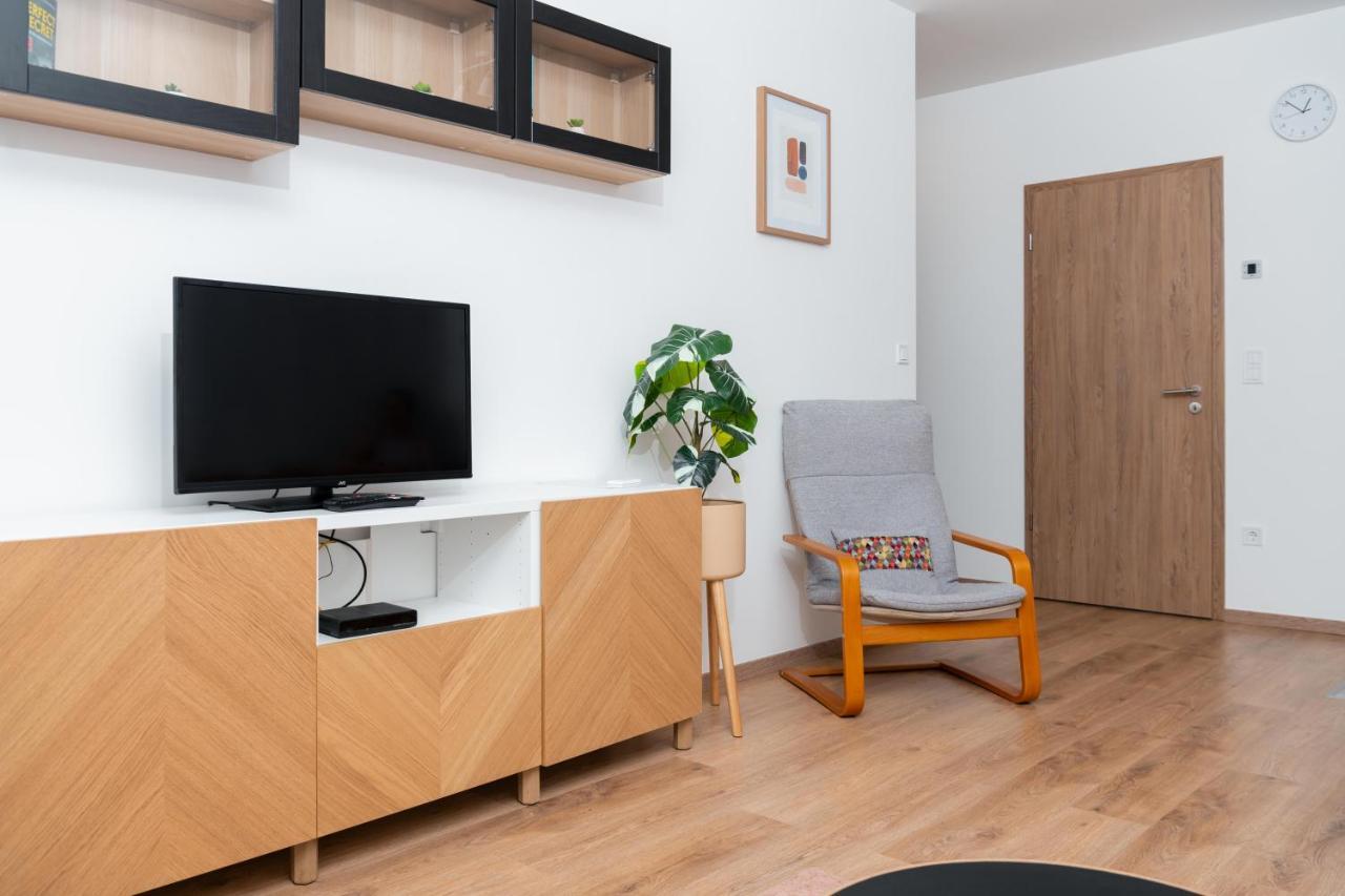 Westside Apartments By Urbanrent Budapest Exteriör bild